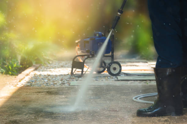 Best Pool Deck Cleaning  in Dublin, GA